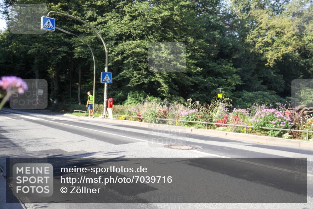 08.09.2024 - Stadtparktriathlon Zöllner http://msf.ph/oto/7039716 08.09.2024 09:29:46 Radfahren  meine-sportfotos.de