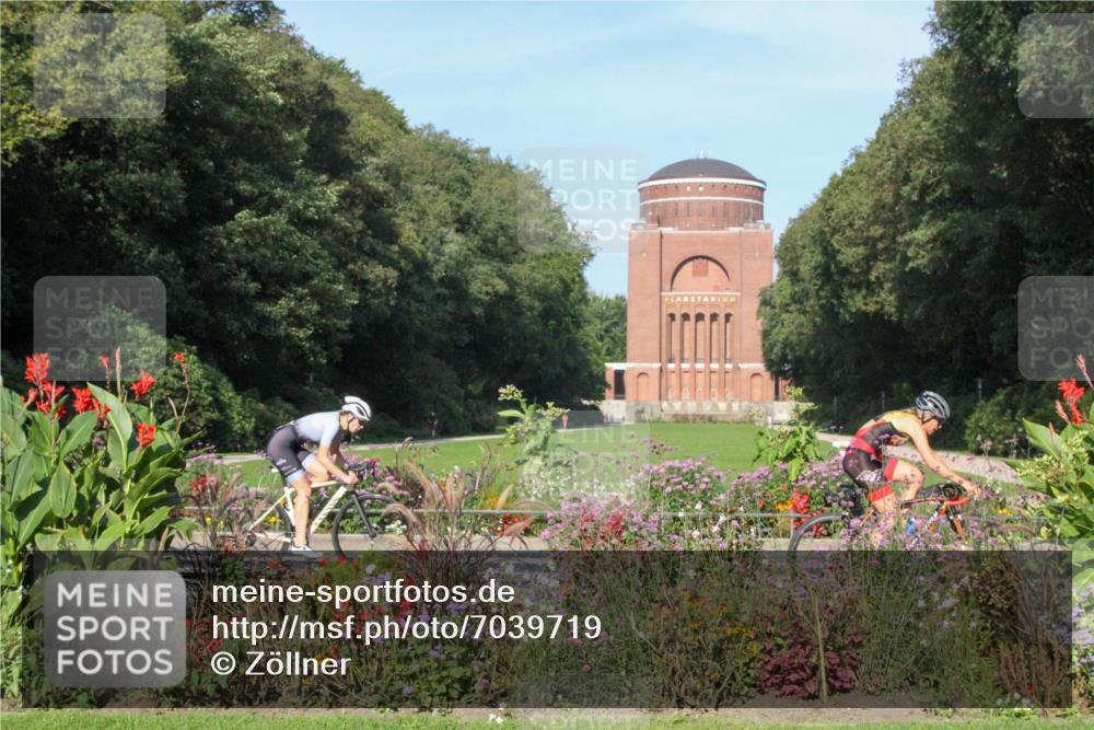 08.09.2024 - Stadtparktriathlon Zöllner http://msf.ph/oto/7039719 08.09.2024 09:42:51 Radfahren 146, 152 meine-sportfotos.de