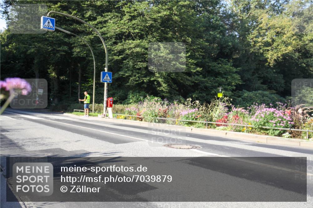 08.09.2024 - Stadtparktriathlon Zöllner http://msf.ph/oto/7039879 08.09.2024 09:36:06 Radfahren 143 meine-sportfotos.de
