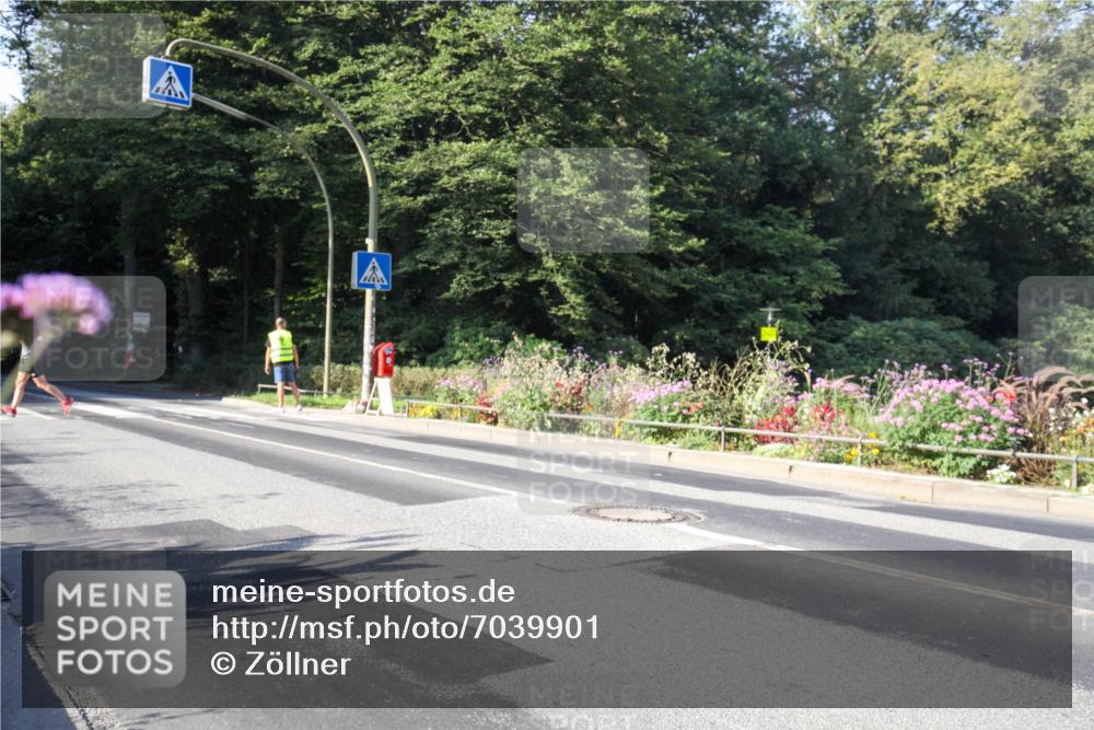 08.09.2024 - Stadtparktriathlon Zöllner http://msf.ph/oto/7039901 08.09.2024 09:37:33 Radfahren 133 meine-sportfotos.de