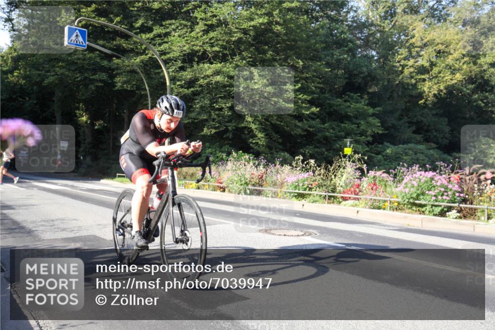 08.09.2024 - Stadtparktriathlon Zöllner http://msf.ph/oto/7039947 08.09.2024 09:40:22 Radfahren 157 meine-sportfotos.de