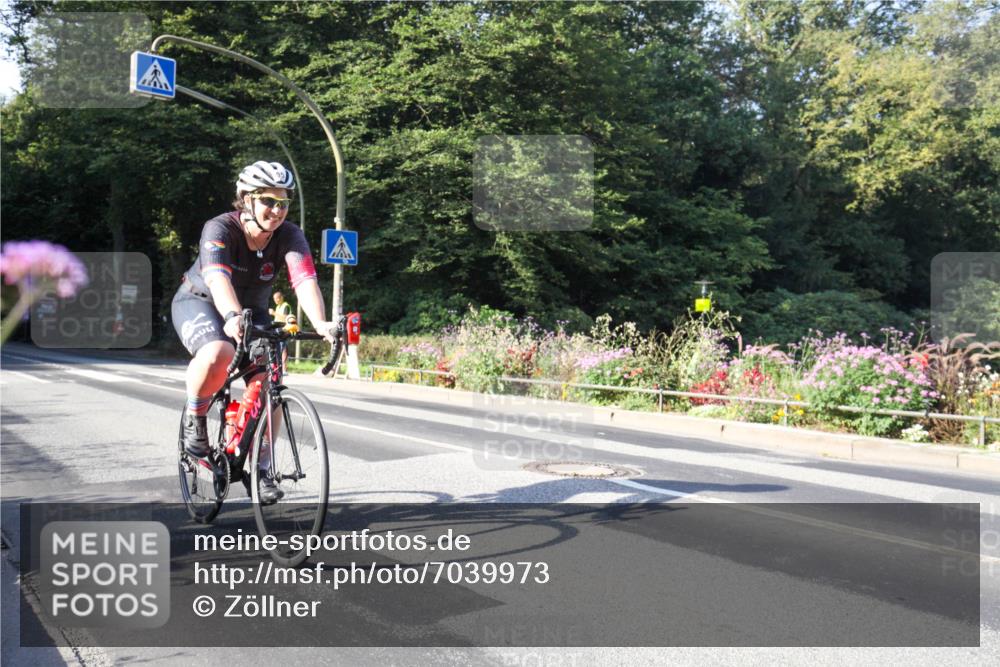08.09.2024 - Stadtparktriathlon Zöllner http://msf.ph/oto/7039973 08.09.2024 09:41:42 Radfahren 95 meine-sportfotos.de