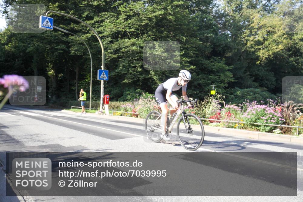 08.09.2024 - Stadtparktriathlon Zöllner http://msf.ph/oto/7039995 08.09.2024 09:42:52 Radfahren 146, 152 meine-sportfotos.de