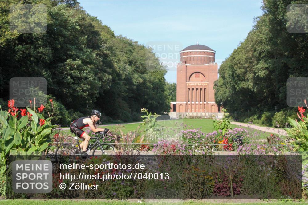 08.09.2024 - Stadtparktriathlon Zöllner http://msf.ph/oto/7040013 08.09.2024 09:53:12 Radfahren 245, 255 meine-sportfotos.de