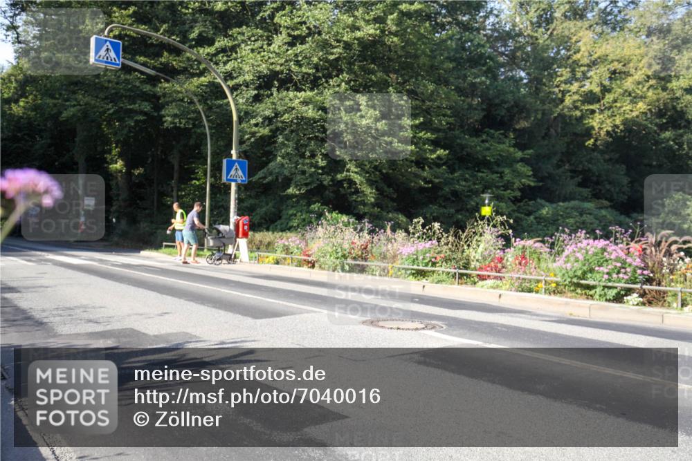 08.09.2024 - Stadtparktriathlon Zöllner http://msf.ph/oto/7040016 08.09.2024 09:43:48 Radfahren 143 meine-sportfotos.de