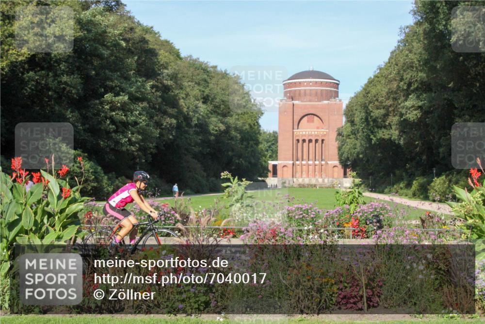 08.09.2024 - Stadtparktriathlon Zöllner http://msf.ph/oto/7040017 08.09.2024 09:53:26 Radfahren 196, 212, 222 meine-sportfotos.de