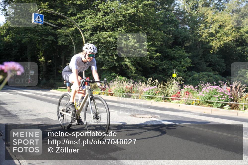 08.09.2024 - Stadtparktriathlon Zöllner http://msf.ph/oto/7040027 08.09.2024 09:44:06 Radfahren 52 meine-sportfotos.de