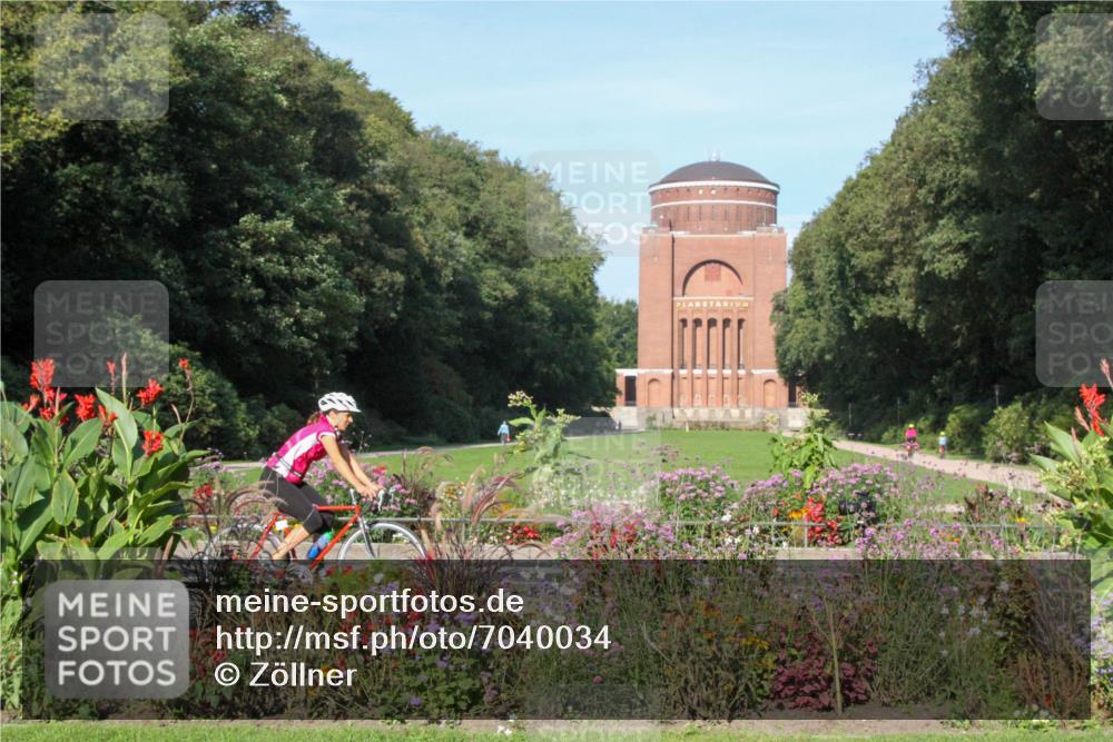 08.09.2024 - Stadtparktriathlon Zöllner http://msf.ph/oto/7040034 08.09.2024 09:53:57 Radfahren 214 meine-sportfotos.de