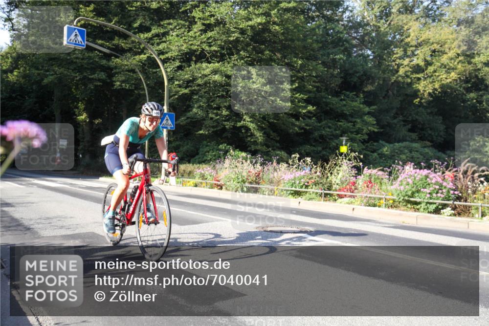 08.09.2024 - Stadtparktriathlon Zöllner http://msf.ph/oto/7040041 08.09.2024 09:44:29 Radfahren 100 meine-sportfotos.de