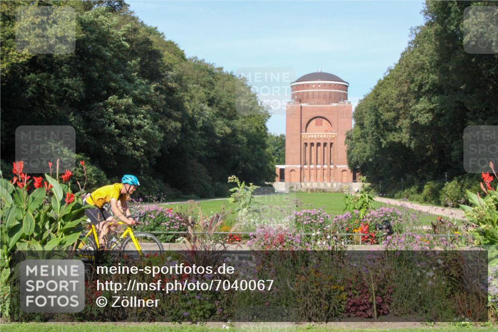 08.09.2024 - Stadtparktriathlon Zöllner http://msf.ph/oto/7040067 08.09.2024 09:54:44 Radfahren 221, 247 meine-sportfotos.de
