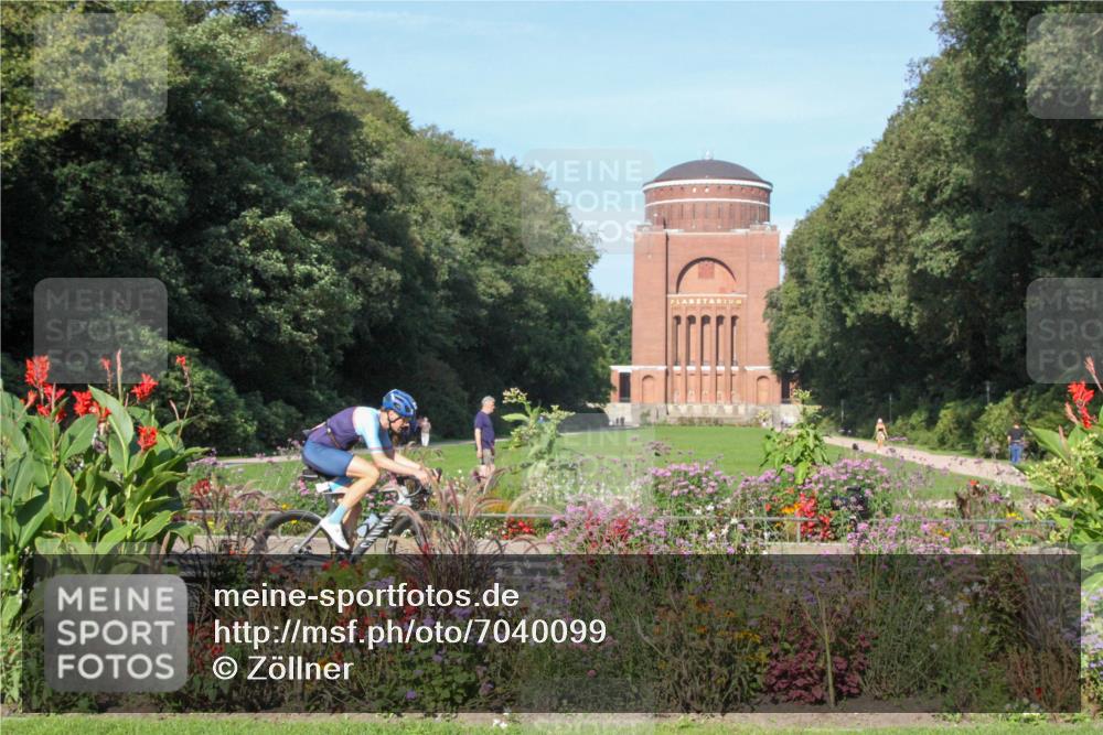 08.09.2024 - Stadtparktriathlon Zöllner http://msf.ph/oto/7040099 08.09.2024 09:56:40 Radfahren 210 meine-sportfotos.de