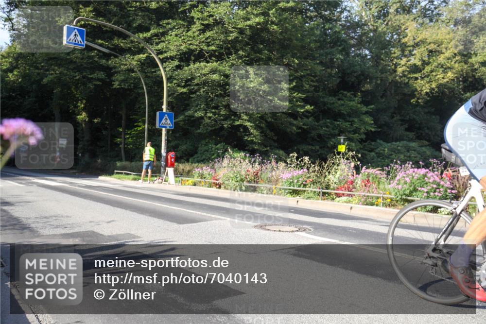 08.09.2024 - Stadtparktriathlon Zöllner http://msf.ph/oto/7040143 08.09.2024 09:48:25 Radfahren 221 meine-sportfotos.de
