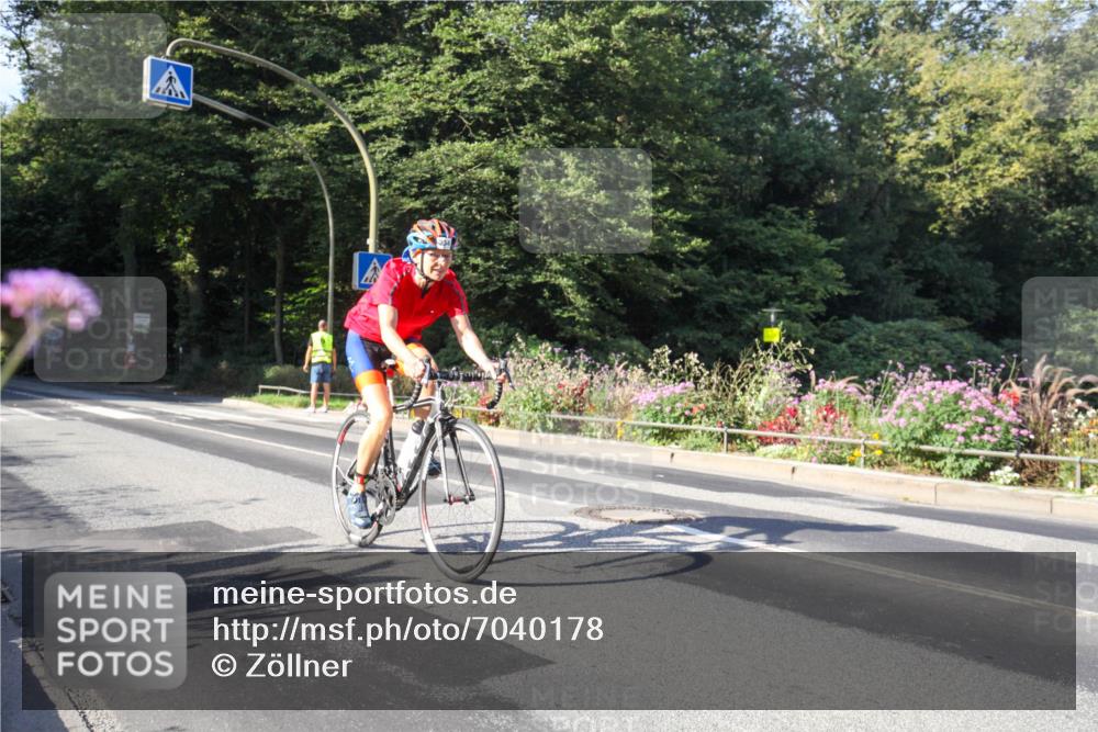 08.09.2024 - Stadtparktriathlon Zöllner http://msf.ph/oto/7040178 08.09.2024 09:49:49 Radfahren 234 meine-sportfotos.de