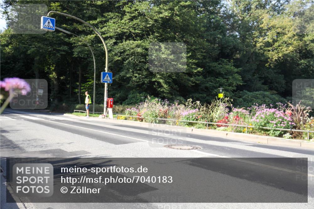 08.09.2024 - Stadtparktriathlon Zöllner http://msf.ph/oto/7040183 08.09.2024 09:50:13 Radfahren  meine-sportfotos.de