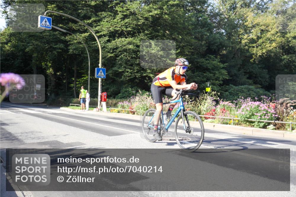 08.09.2024 - Stadtparktriathlon Zöllner http://msf.ph/oto/7040214 08.09.2024 09:51:47 Radfahren 193, 199, 200, 243 meine-sportfotos.de