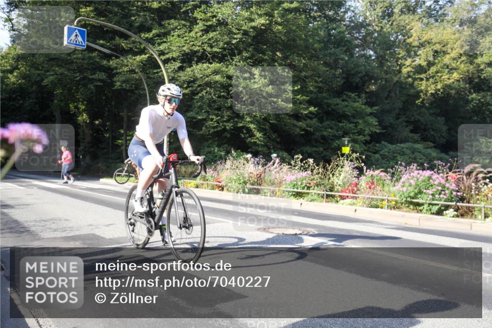 08.09.2024 - Stadtparktriathlon Zöllner http://msf.ph/oto/7040227 08.09.2024 09:52:13 Radfahren 188 meine-sportfotos.de