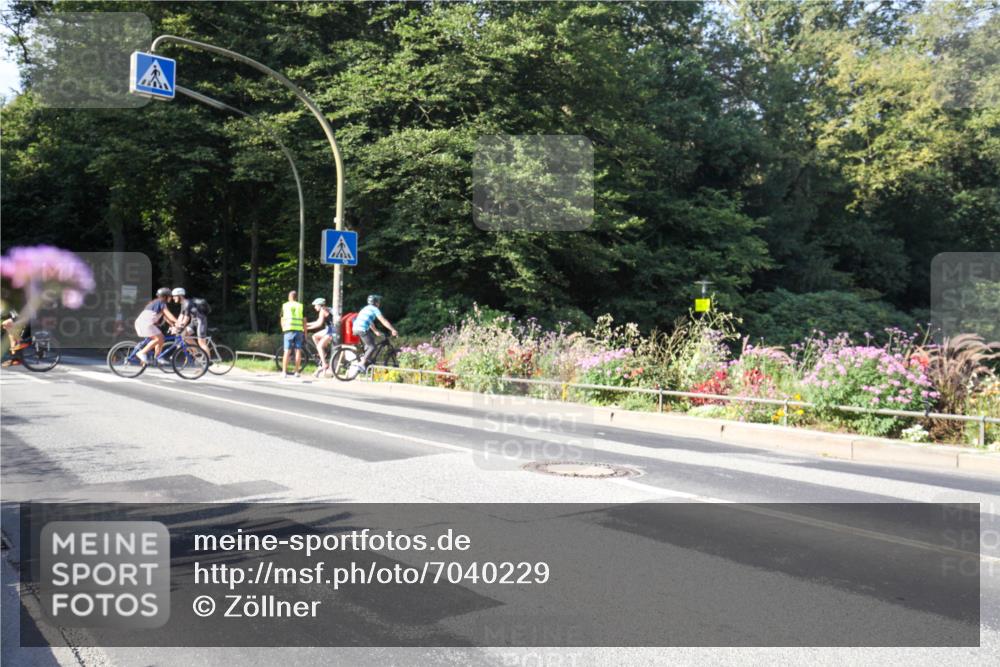 08.09.2024 - Stadtparktriathlon Zöllner http://msf.ph/oto/7040229 08.09.2024 09:52:16 Radfahren 188 meine-sportfotos.de
