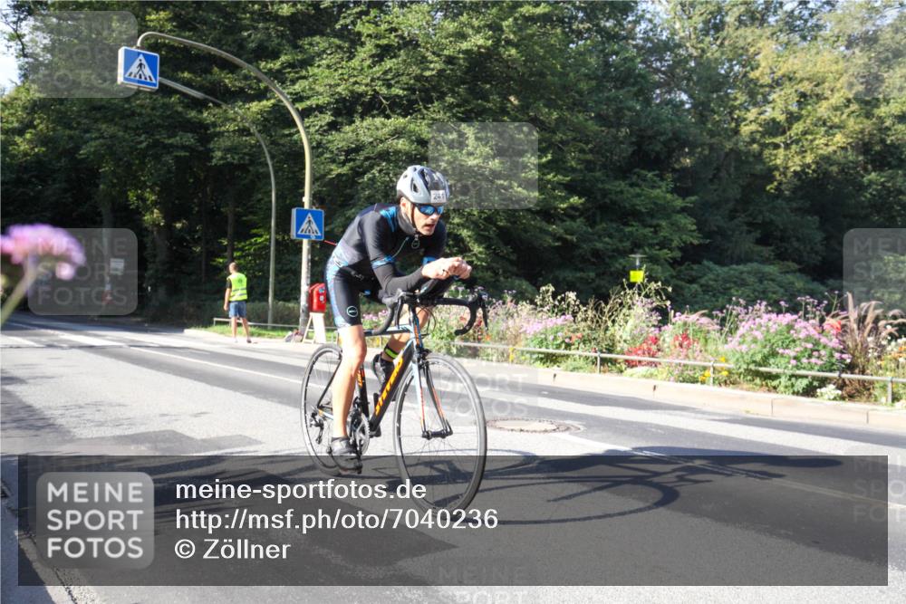 08.09.2024 - Stadtparktriathlon Zöllner http://msf.ph/oto/7040236 08.09.2024 09:52:37 Radfahren 241, 258 meine-sportfotos.de