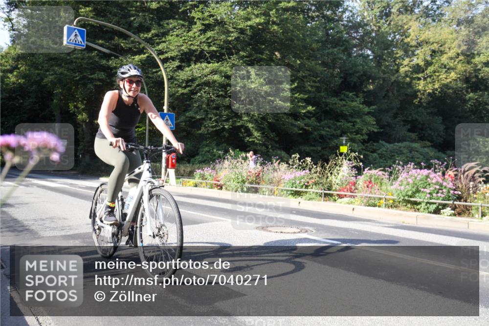 08.09.2024 - Stadtparktriathlon Zöllner http://msf.ph/oto/7040271 08.09.2024 09:53:33 Radfahren 190, 196, 225 meine-sportfotos.de