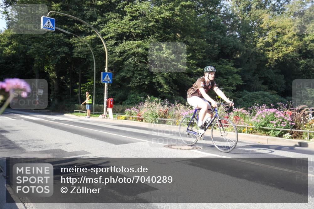 08.09.2024 - Stadtparktriathlon Zöllner http://msf.ph/oto/7040289 08.09.2024 09:54:18 Radfahren 182, 237 meine-sportfotos.de