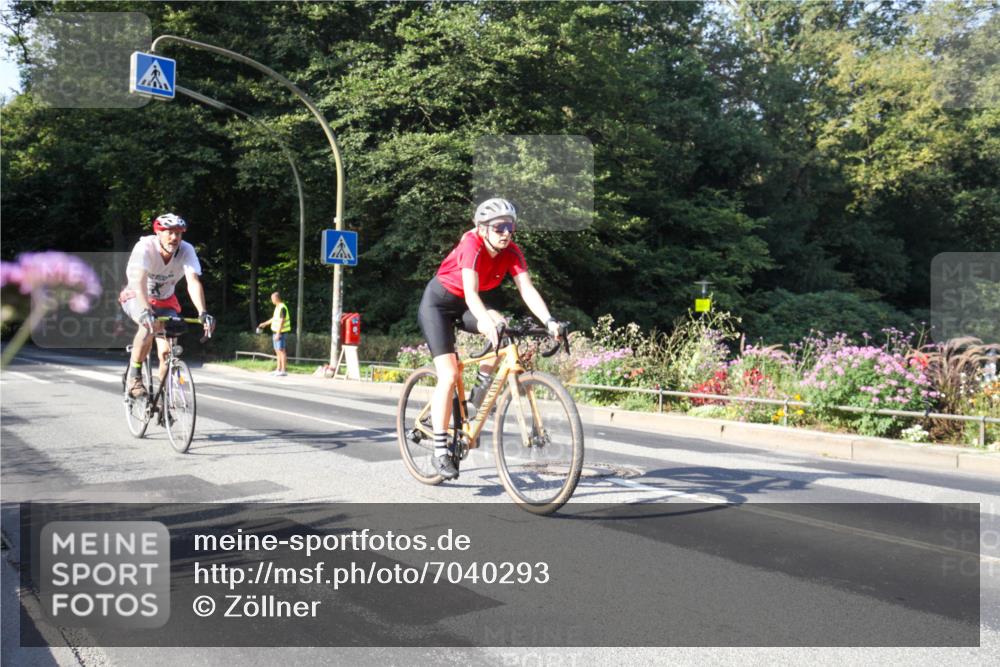 08.09.2024 - Stadtparktriathlon Zöllner http://msf.ph/oto/7040293 08.09.2024 09:54:24 Radfahren 186, 206, 238 meine-sportfotos.de