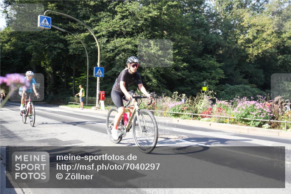 08.09.2024 - Stadtparktriathlon Zöllner http://msf.ph/oto/7040297 08.09.2024 09:54:27 Radfahren 186, 192, 195, 206, 228, 238, 244 meine-sportfotos.de
