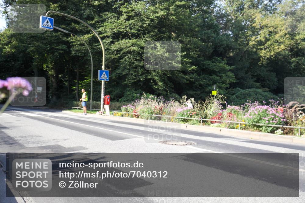08.09.2024 - Stadtparktriathlon Zöllner http://msf.ph/oto/7040312 08.09.2024 09:55:05 Radfahren  meine-sportfotos.de