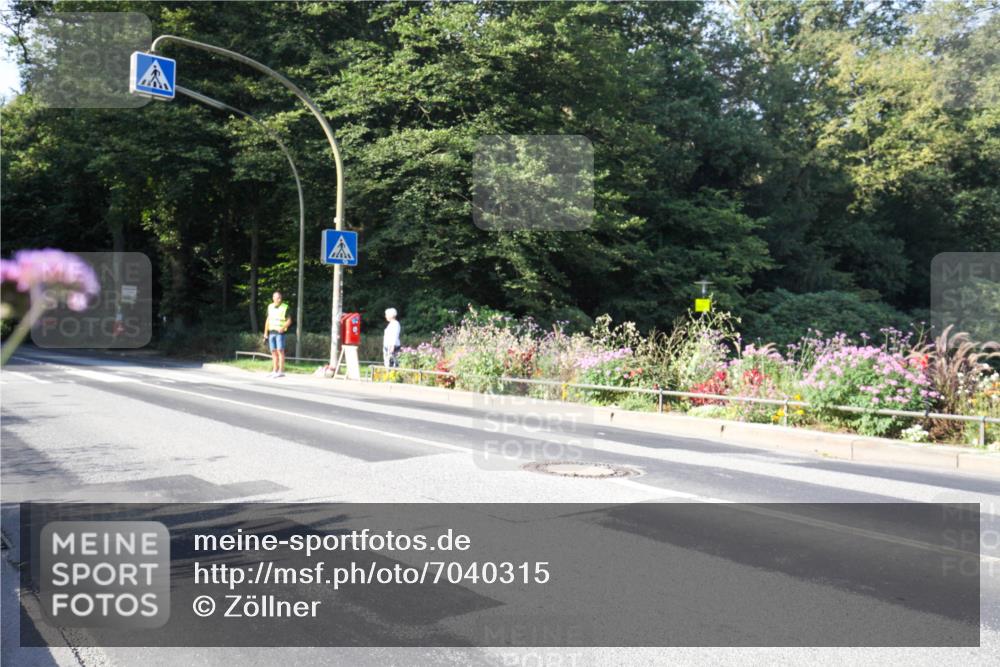 08.09.2024 - Stadtparktriathlon Zöllner http://msf.ph/oto/7040315 08.09.2024 09:55:15 Radfahren  meine-sportfotos.de