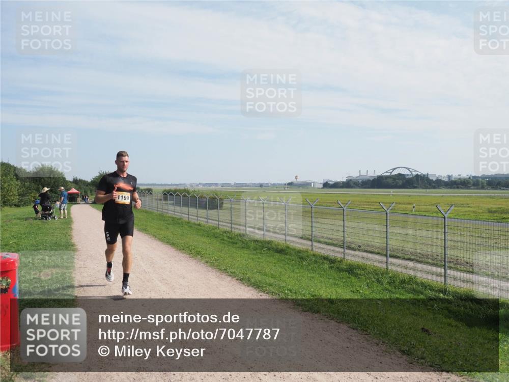 08.09.2024 - Airport Race Miley Keyser http://msf.ph/oto/7047787 08.09.2024 11:52:01 Laufen 1199 meine-sportfotos.de