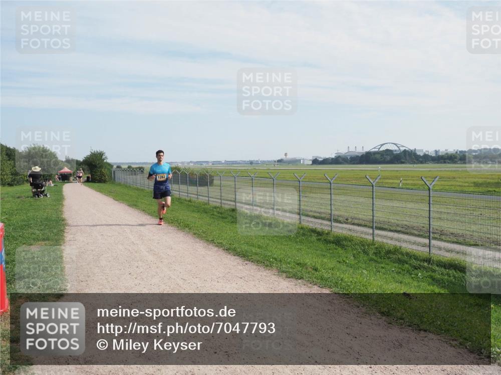 08.09.2024 - Airport Race Miley Keyser http://msf.ph/oto/7047793 08.09.2024 11:52:49 Laufen 1262 meine-sportfotos.de