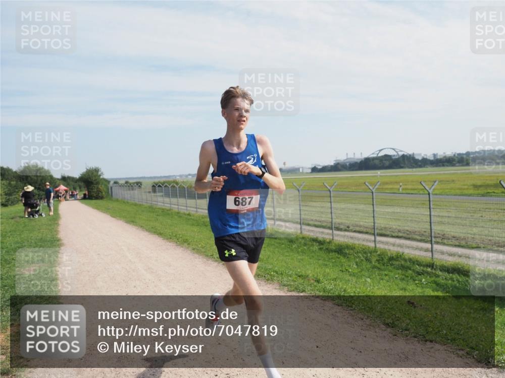 08.09.2024 - Airport Race Miley Keyser http://msf.ph/oto/7047819 08.09.2024 11:53:52 Laufen 687 meine-sportfotos.de