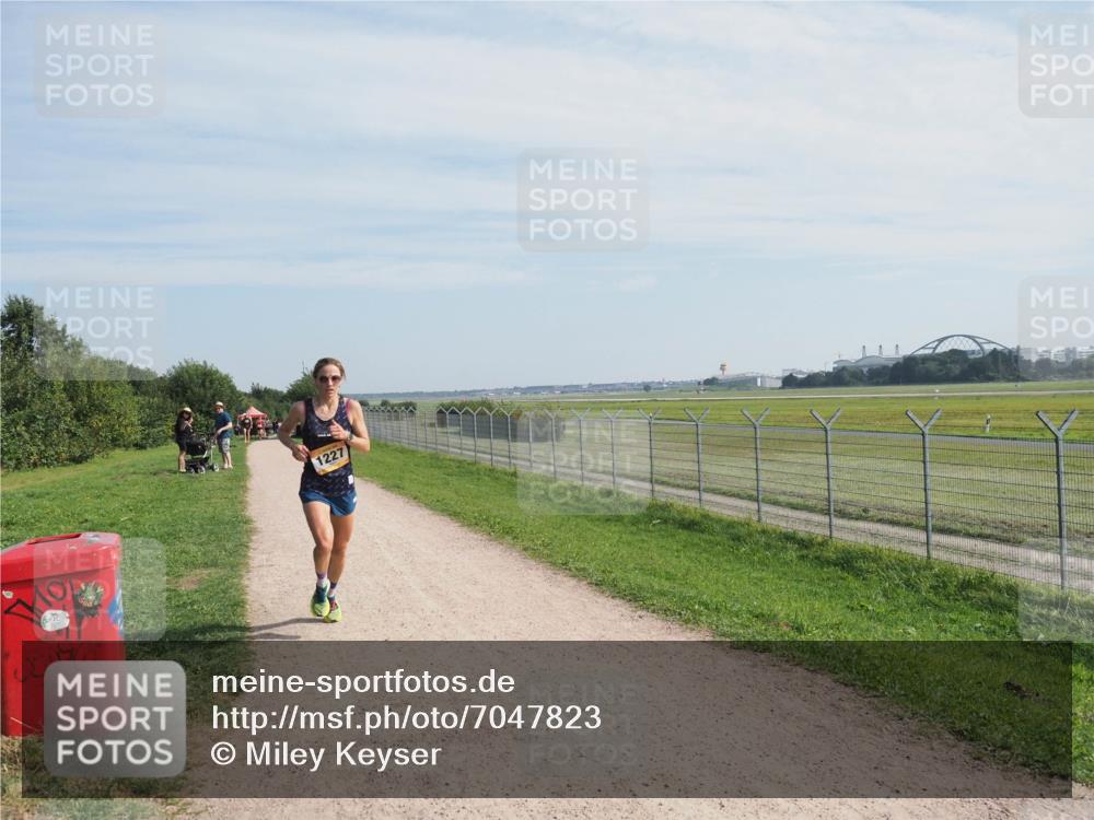 08.09.2024 - Airport Race Miley Keyser http://msf.ph/oto/7047823 08.09.2024 11:54:03 Laufen 1227 meine-sportfotos.de