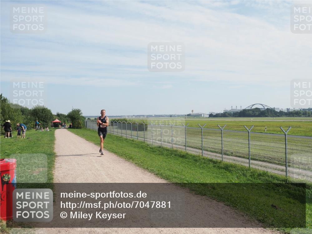08.09.2024 - Airport Race Miley Keyser http://msf.ph/oto/7047881 08.09.2024 11:54:53 Laufen 582 meine-sportfotos.de