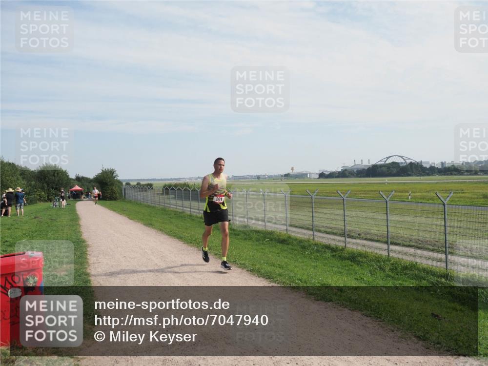 08.09.2024 - Airport Race Miley Keyser http://msf.ph/oto/7047940 08.09.2024 11:57:08 Laufen 201 meine-sportfotos.de