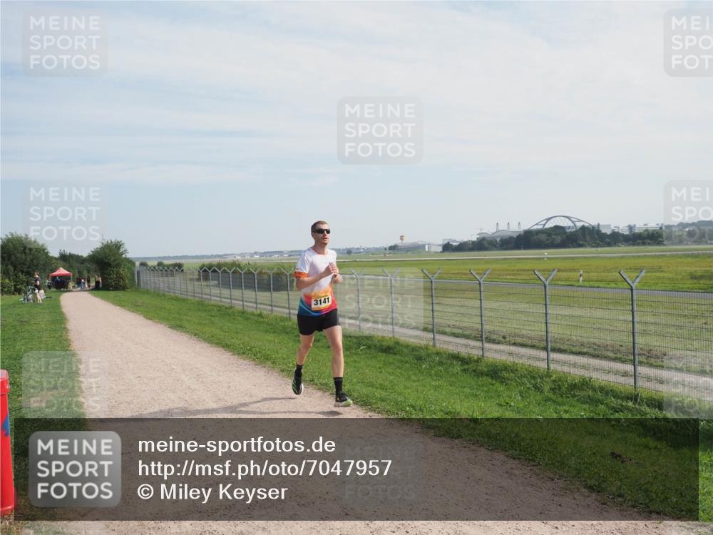 08.09.2024 - Airport Race Miley Keyser http://msf.ph/oto/7047957 08.09.2024 11:57:19 Laufen 3141 meine-sportfotos.de