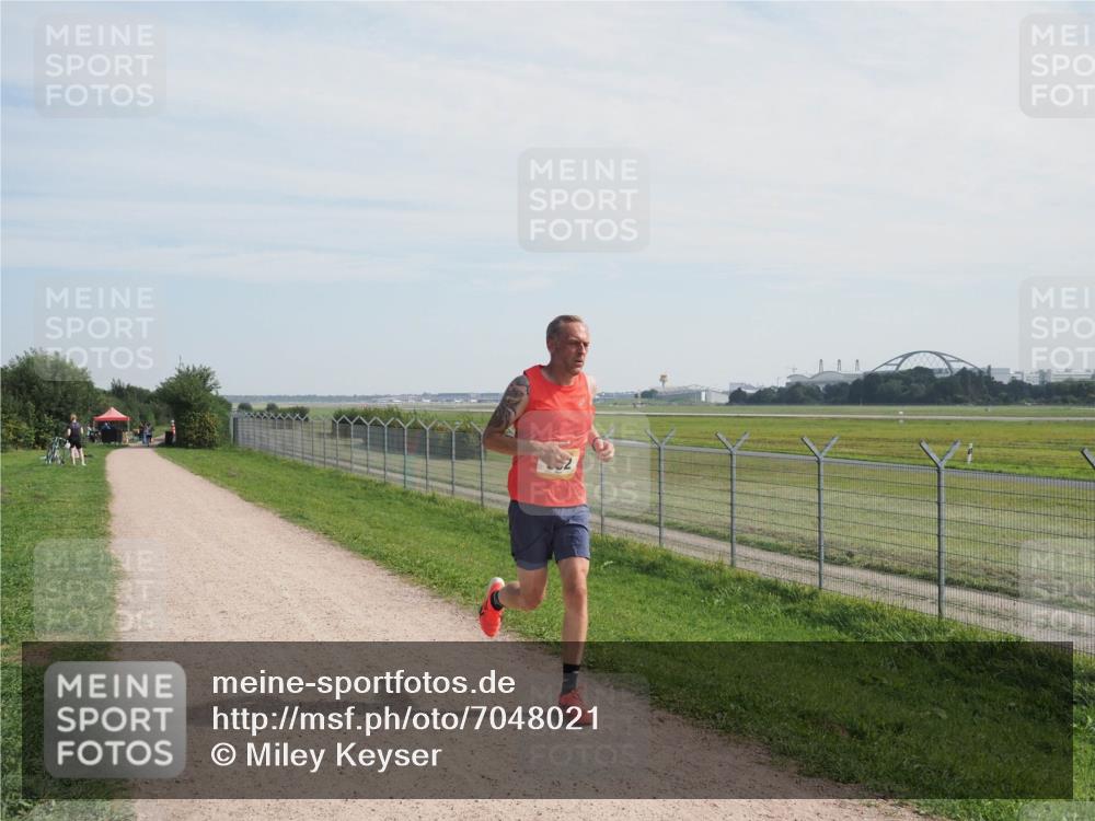 08.09.2024 - Airport Race Miley Keyser http://msf.ph/oto/7048021 08.09.2024 11:58:42 Laufen  meine-sportfotos.de