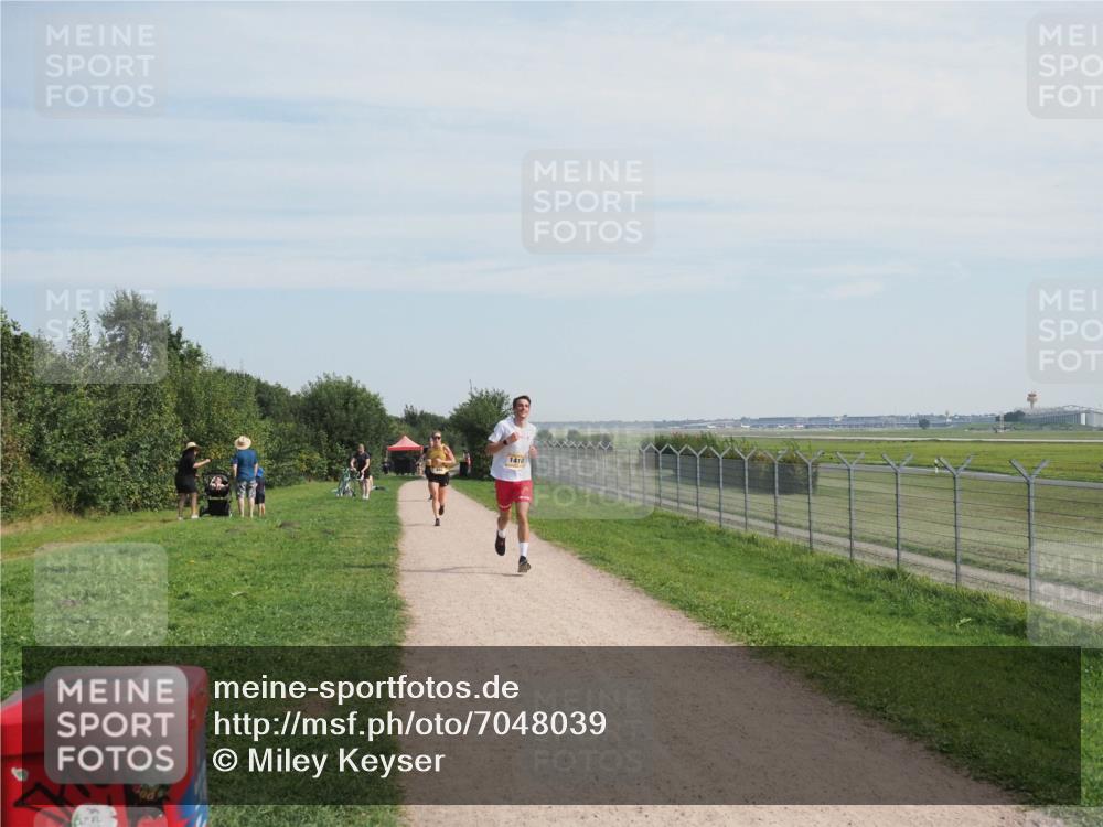 08.09.2024 - Airport Race Miley Keyser http://msf.ph/oto/7048039 08.09.2024 11:59:27 Laufen 1410 meine-sportfotos.de