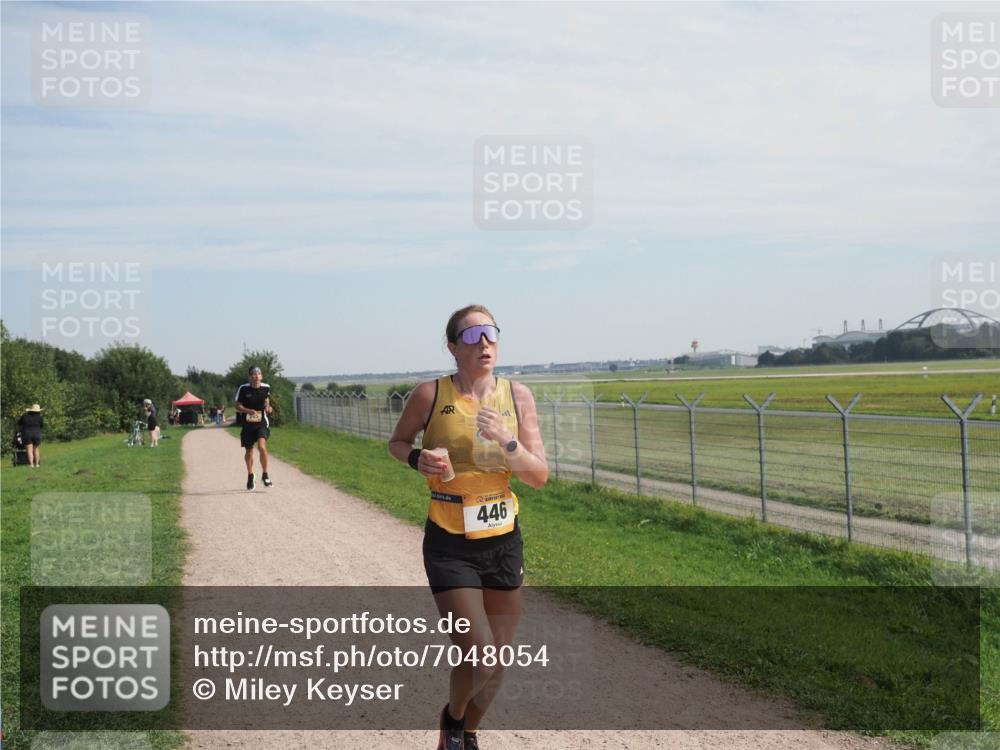 08.09.2024 - Airport Race Miley Keyser http://msf.ph/oto/7048054 08.09.2024 11:59:32 Laufen 446 meine-sportfotos.de