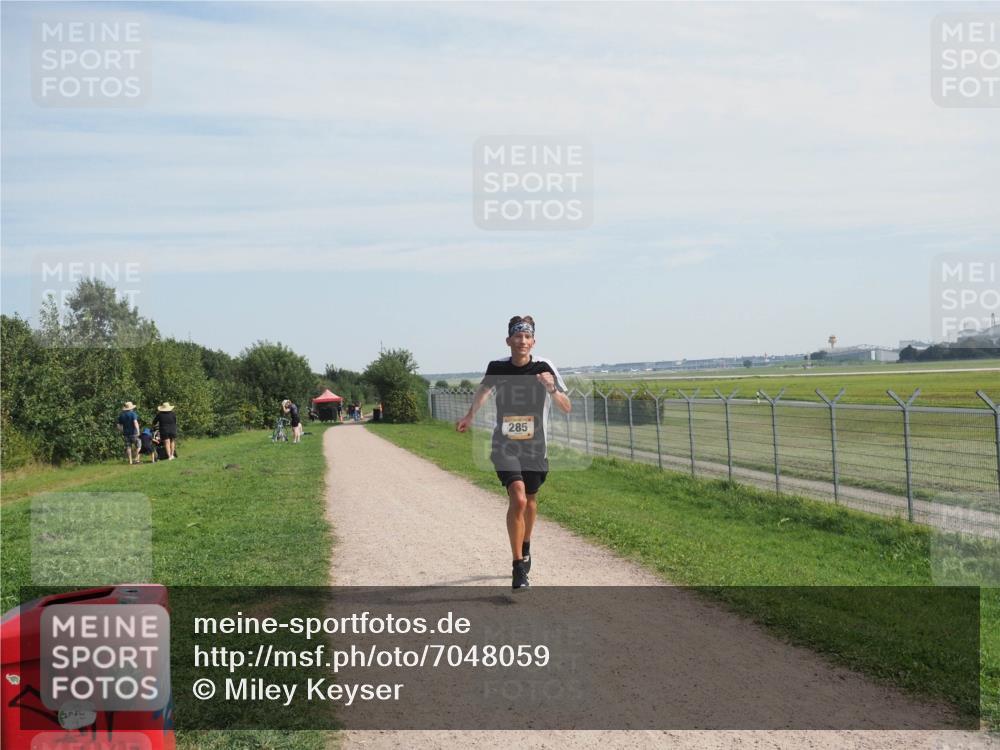 08.09.2024 - Airport Race Miley Keyser http://msf.ph/oto/7048059 08.09.2024 11:59:35 Laufen 285 meine-sportfotos.de