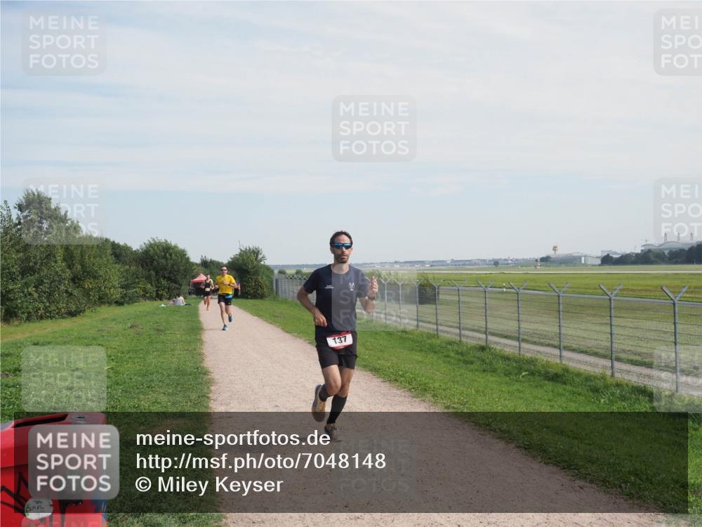 08.09.2024 - Airport Race Miley Keyser http://msf.ph/oto/7048148 08.09.2024 12:01:31 Laufen 137 meine-sportfotos.de