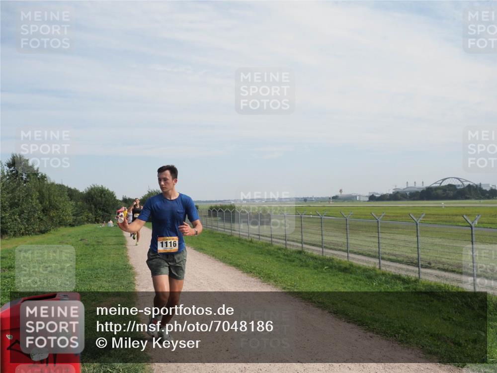 08.09.2024 - Airport Race Miley Keyser http://msf.ph/oto/7048186 08.09.2024 12:02:01 Laufen 1116 meine-sportfotos.de