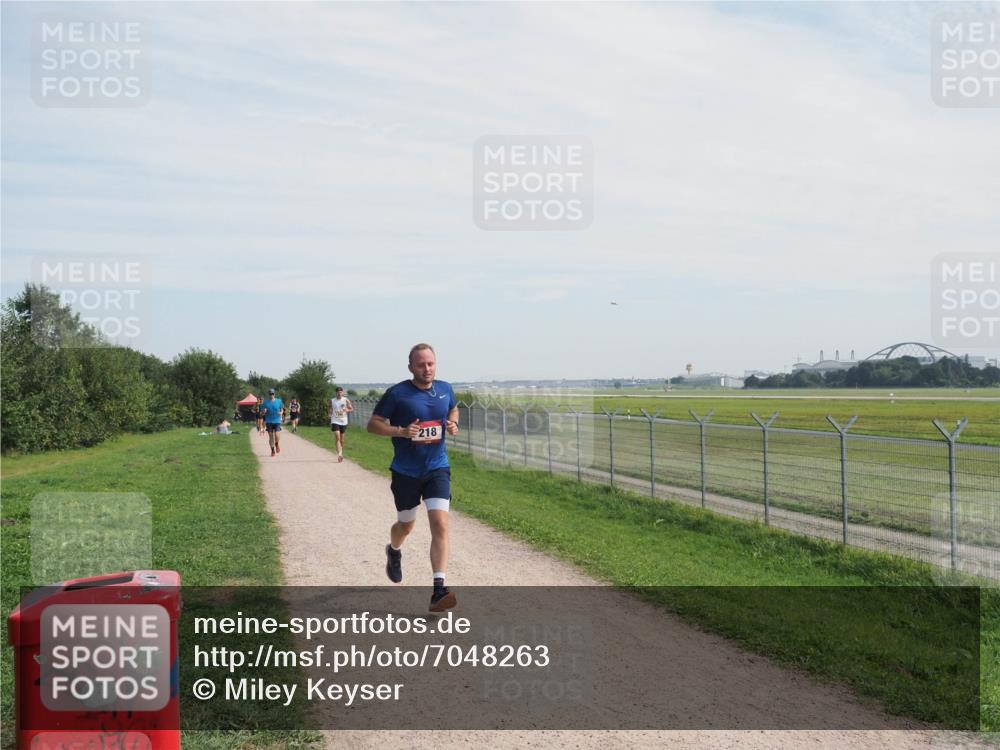 08.09.2024 - Airport Race Miley Keyser http://msf.ph/oto/7048263 08.09.2024 12:03:02 Laufen 218 meine-sportfotos.de