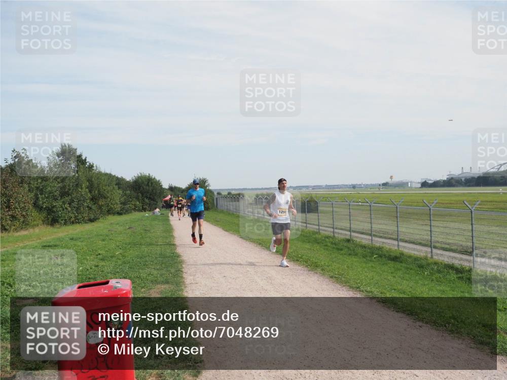 08.09.2024 - Airport Race Miley Keyser http://msf.ph/oto/7048269 08.09.2024 12:03:05 Laufen 1290 meine-sportfotos.de