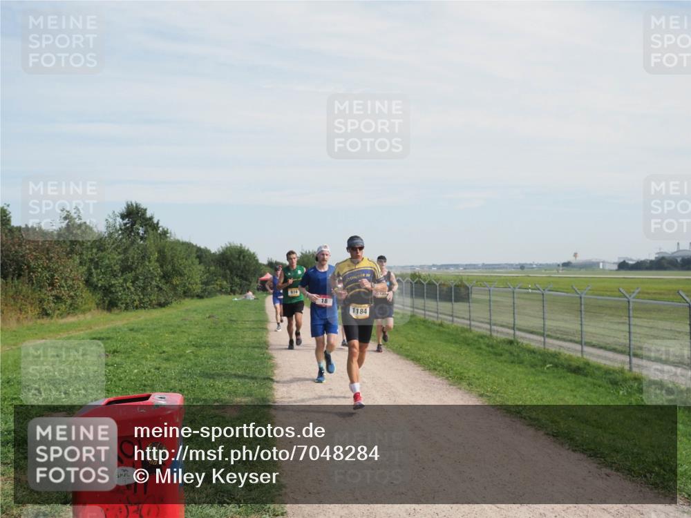 08.09.2024 - Airport Race Miley Keyser http://msf.ph/oto/7048284 08.09.2024 12:03:14 Laufen 974, 18, 1184 meine-sportfotos.de
