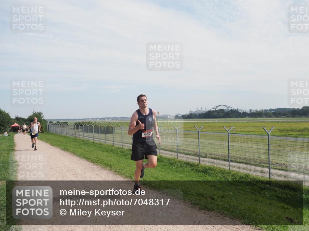 08.09.2024 - Airport Race Miley Keyser http://msf.ph/oto/7048317 08.09.2024 12:03:33 Laufen 667 meine-sportfotos.de