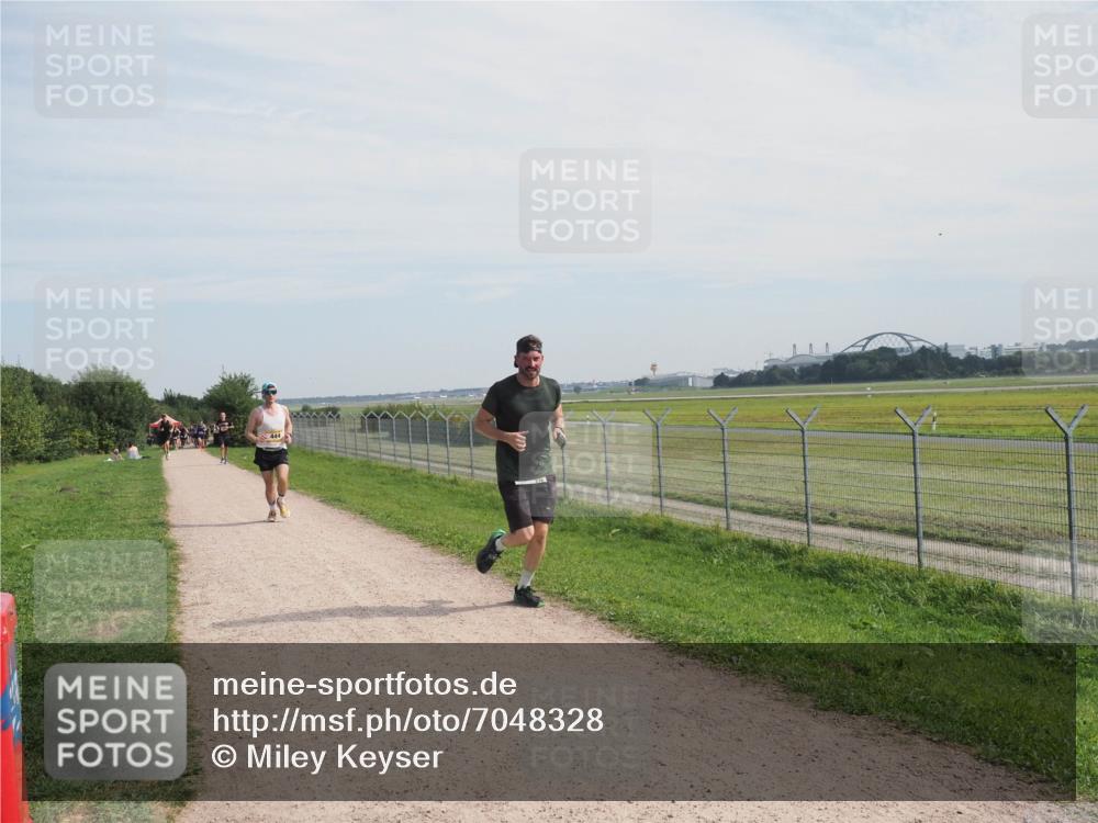 08.09.2024 - Airport Race Miley Keyser http://msf.ph/oto/7048328 08.09.2024 12:03:41 Laufen 444 meine-sportfotos.de