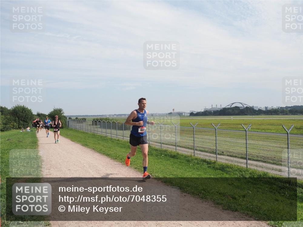 08.09.2024 - Airport Race Miley Keyser http://msf.ph/oto/7048355 08.09.2024 12:03:57 Laufen 889 meine-sportfotos.de