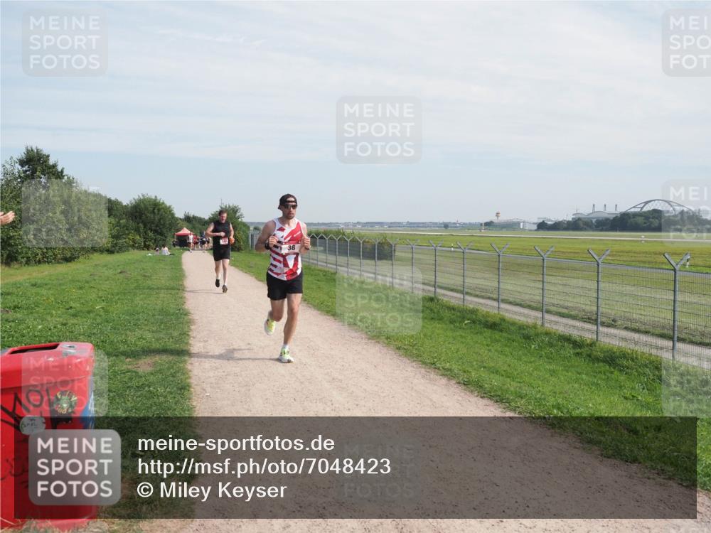 08.09.2024 - Airport Race Miley Keyser http://msf.ph/oto/7048423 08.09.2024 12:04:47 Laufen 6, 38 meine-sportfotos.de