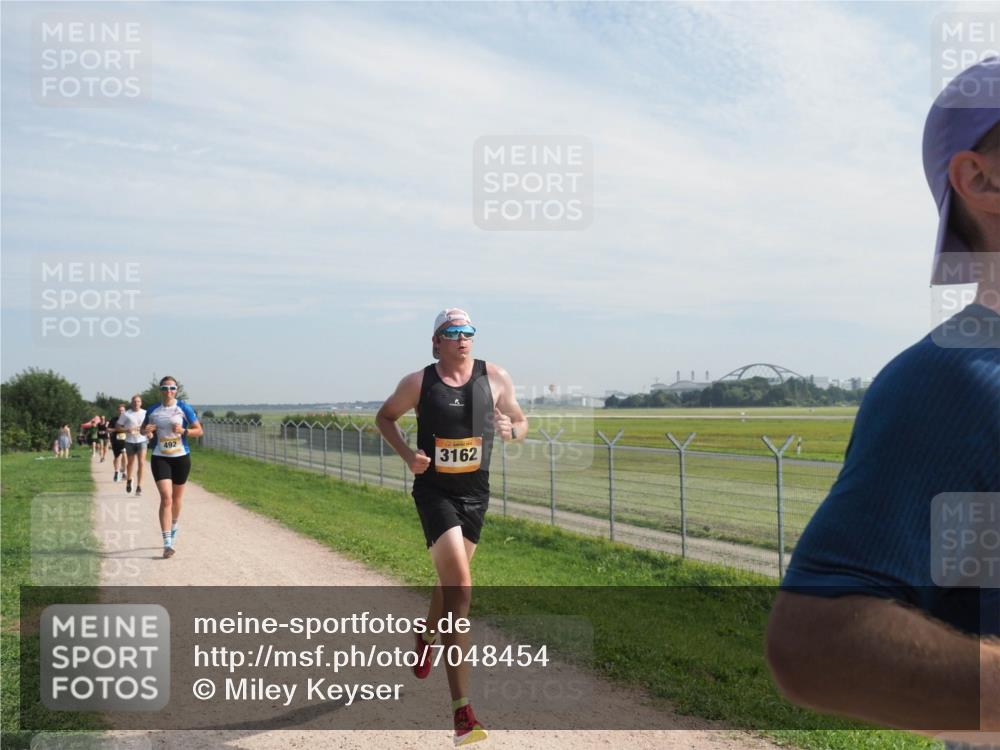 08.09.2024 - Airport Race Miley Keyser http://msf.ph/oto/7048454 08.09.2024 12:05:16 Laufen 492, 3162 meine-sportfotos.de
