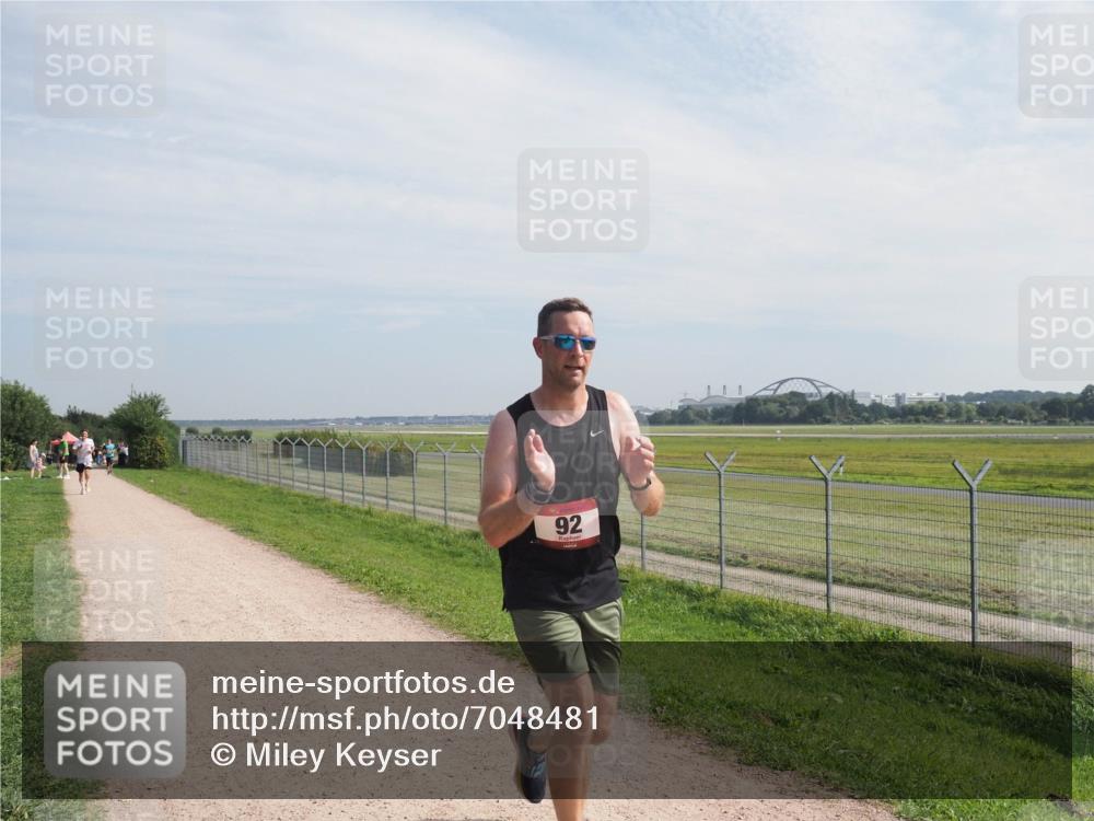 08.09.2024 - Airport Race Miley Keyser http://msf.ph/oto/7048481 08.09.2024 12:05:29 Laufen 92 meine-sportfotos.de